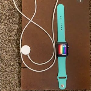 Apple Watch 7000 series aluminum